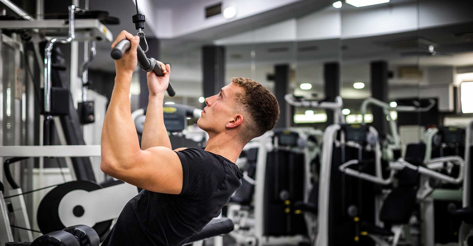 Heb je een erkend diploma nodig om als fitness instructeur of personal trainer te werken?